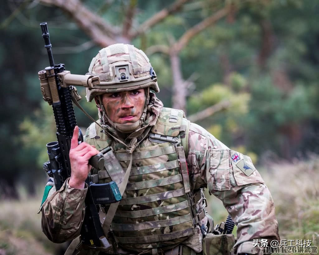 英国sa80步枪,sa80a2轻机枪