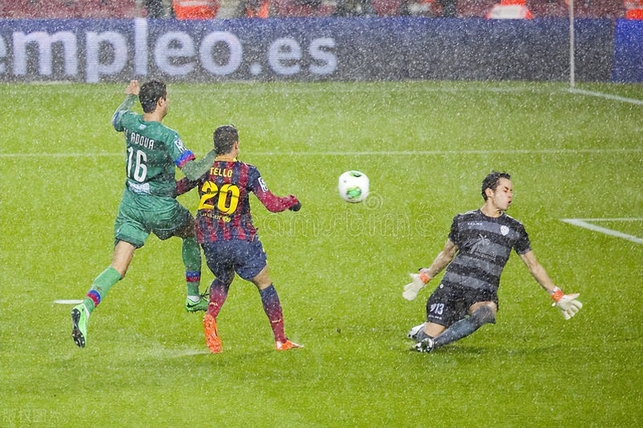 新郎摄婚纱照被雷击身亡,新郎拍婚纱照遭雷击去世