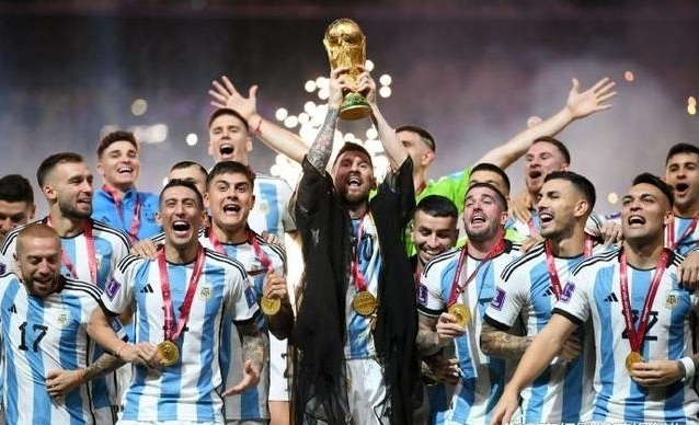 大马丁世界杯评价梅西,阿根廷大马丁决赛扑救梅西反应