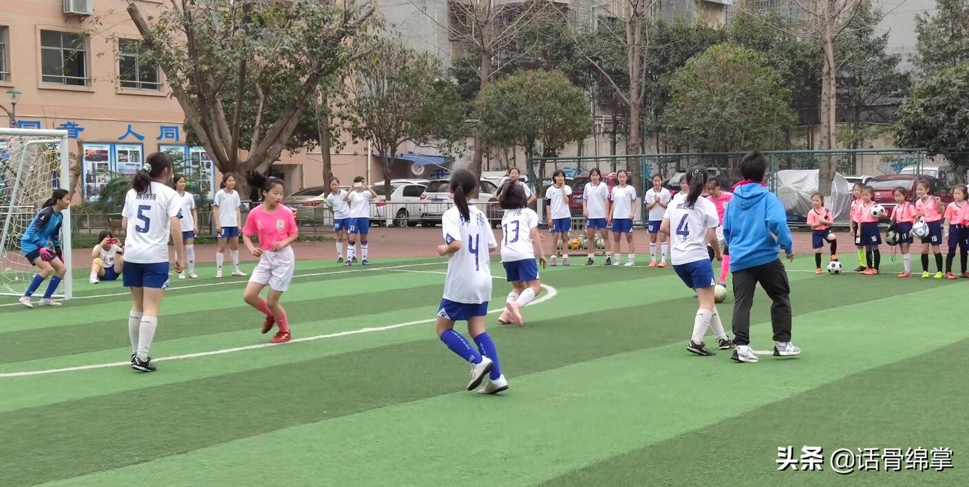 张琳艳夺冠她妈妈在干嘛,张琳艳冠军采访