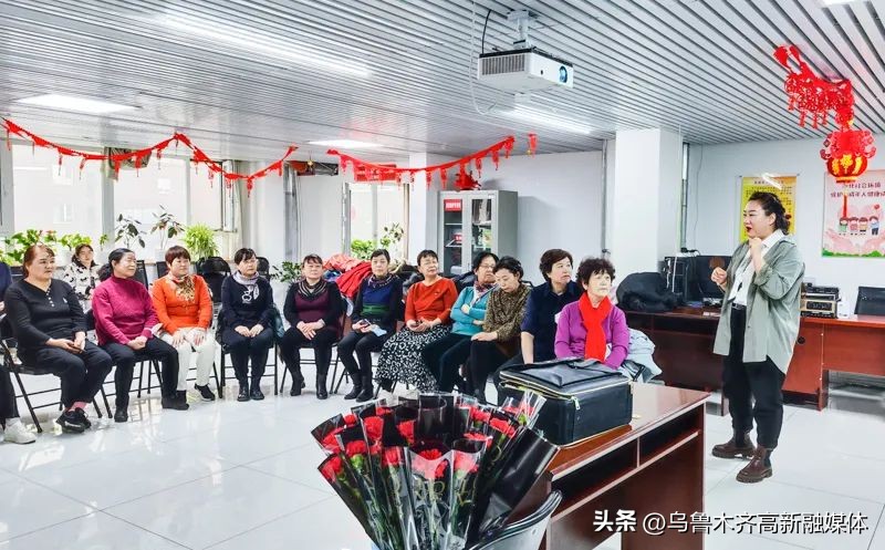 三八妇女节巾帼魅力绽芳华图片,情暖三八节巾帼绽芳华文章