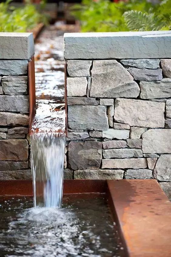 现代式庭院石墙,庭院老石墙院墙怎么处理好