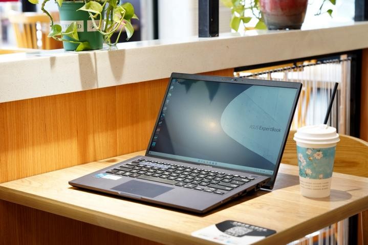 华硕新款破晓2笔记本,华硕破晓212代酷睿测评