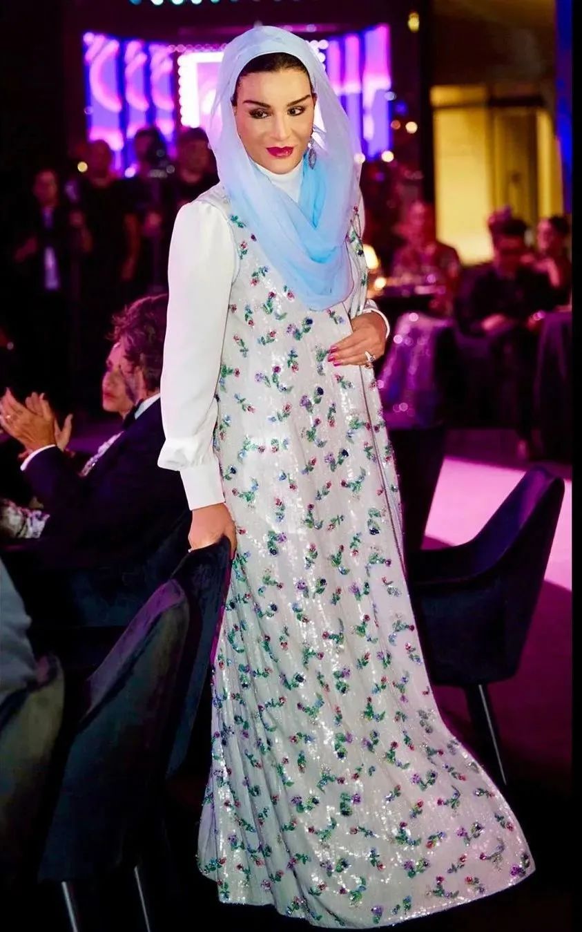 易梦玲网红衣服,易梦玲穿迪奥古董高定