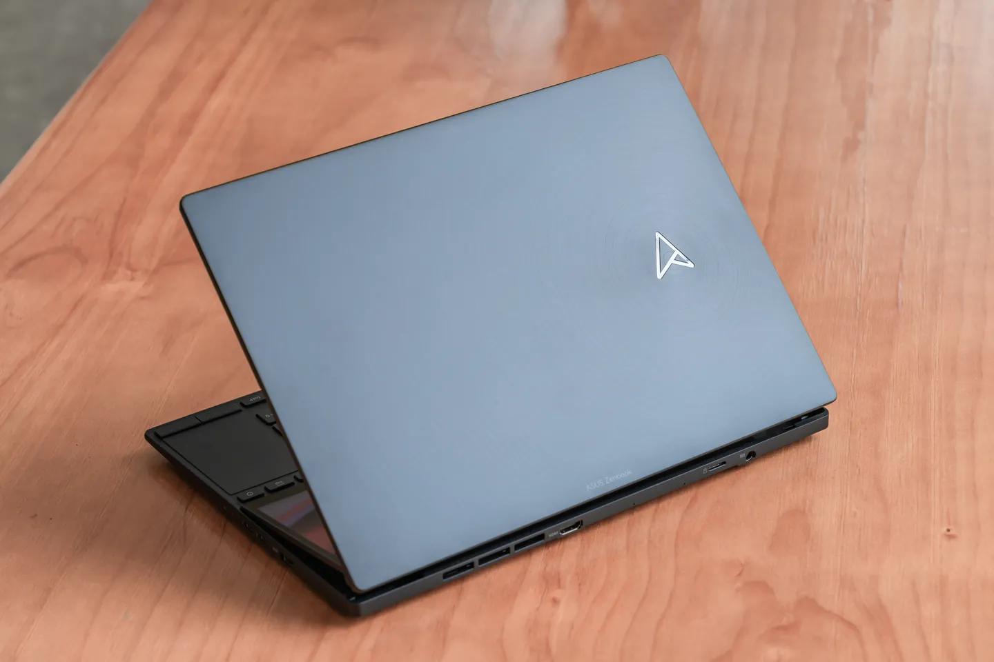 华硕灵耀x双屏pro优缺点2022款,华硕灵耀x双屏pro对比冰刃