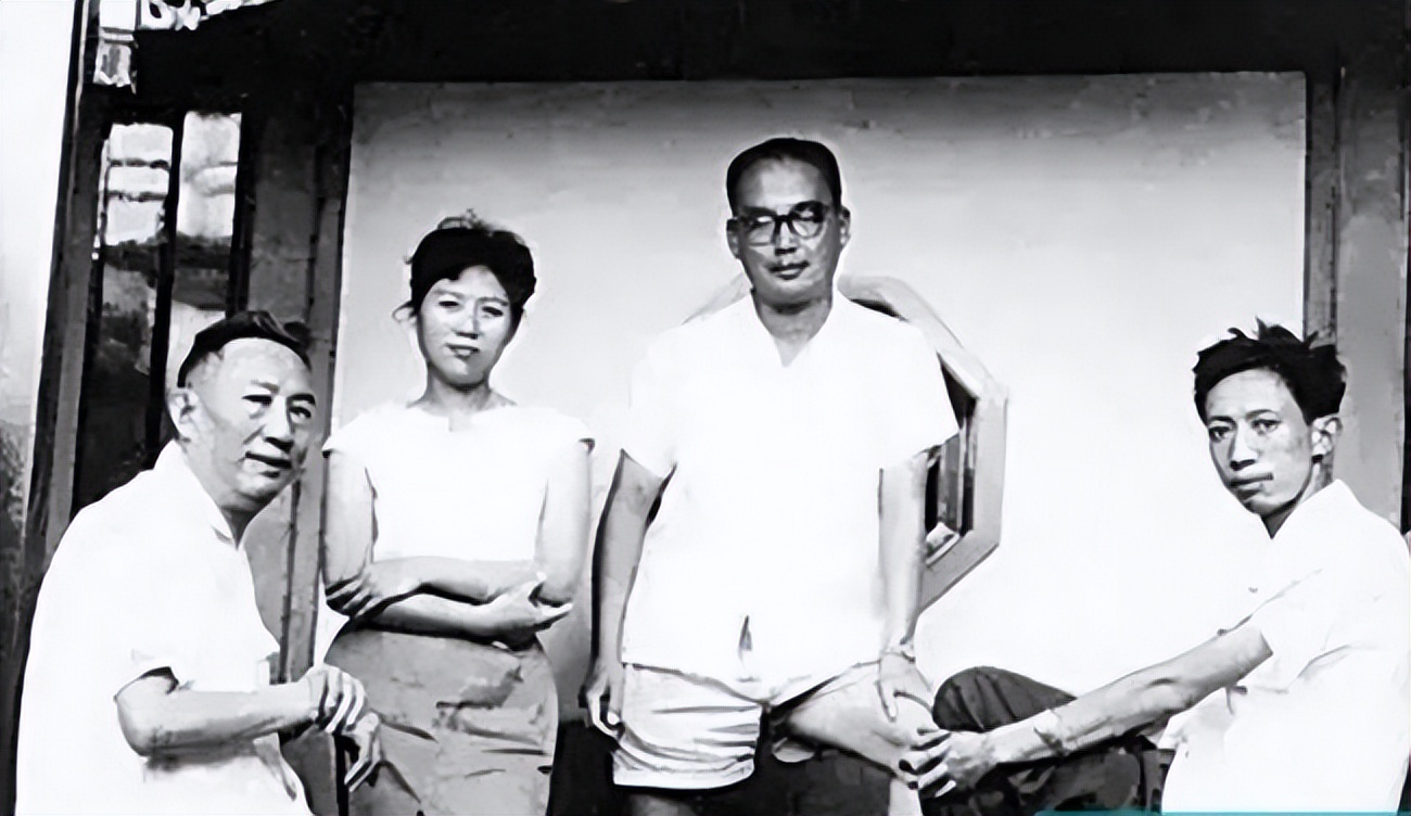 1966年嫁傅小石，他九死一生晚年昏迷5年，她:有口气，就要救！