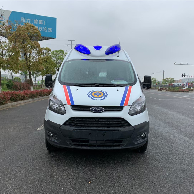 福特v362监护型救护车价格,福特v362救护车尾翼