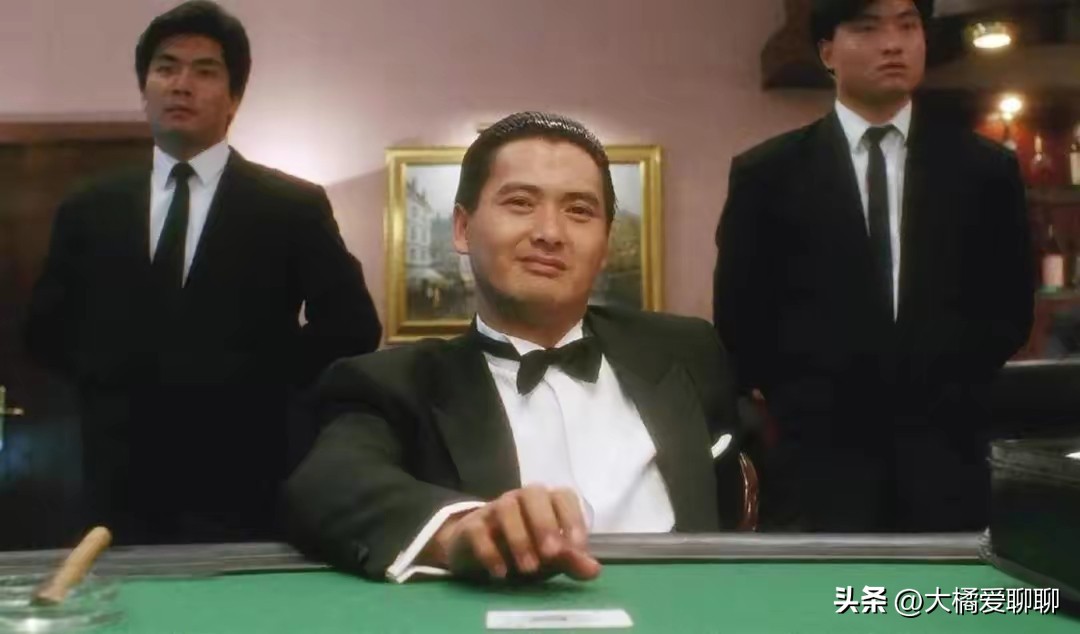 周润发是否对袁咏仪动心,周润发袁咏仪亲密动作