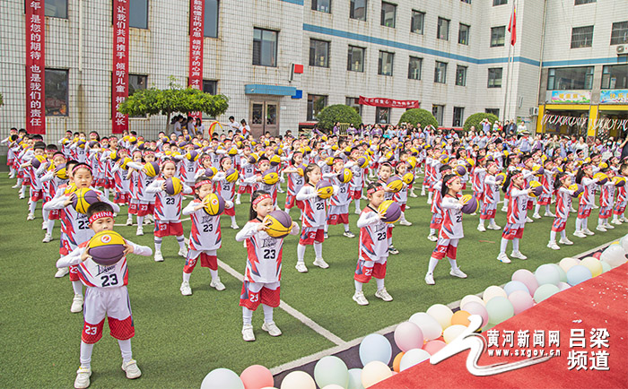 蓝天幼儿园庆祝六一儿童节现场,小关小学幼儿园六一儿童节