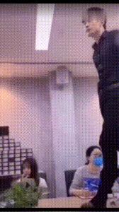 江湖气被追捧，小混混被推崇，网红“毒瘤”还是“反噬”了年轻人