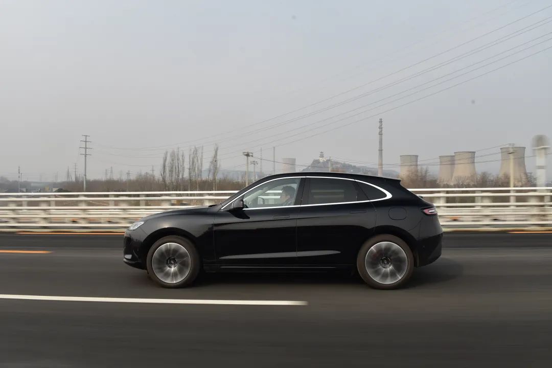 问界m5和汉兰达驾乘感受,问界m5m7油耗