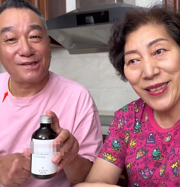 乔任梁爸爸中毒住院,乔任梁去世向父亲求助