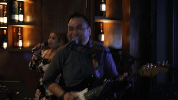 “本想来吃榜①德餐，没想到被绝美江景迷住了...”