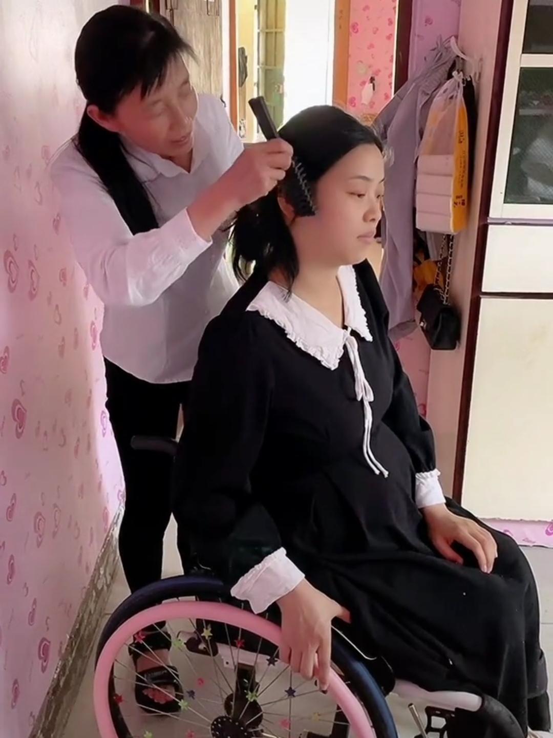 湖北女子瘫痪后嫁给朋友的儿子,女子受伤瘫痪后嫁给闺蜜的儿子