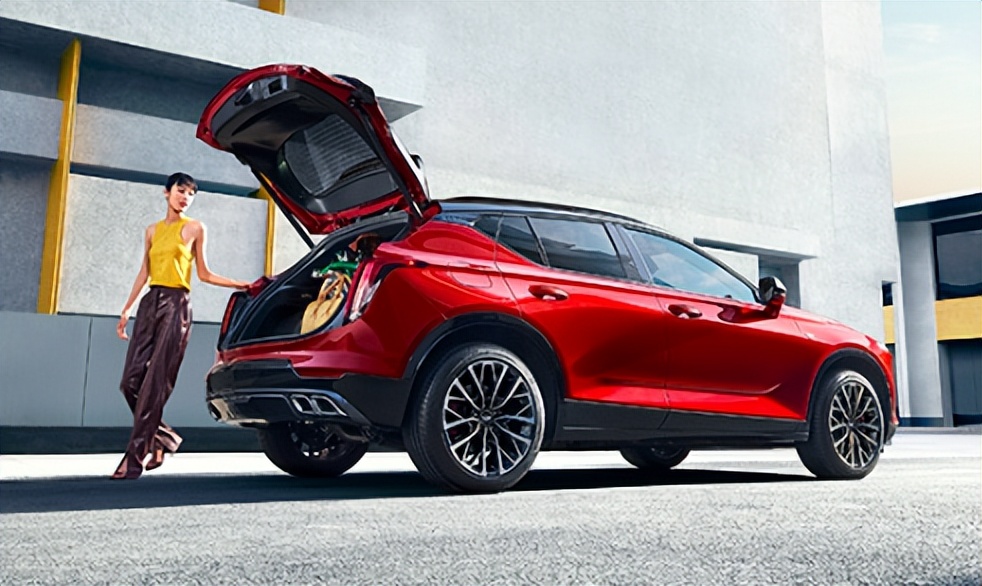 全新凯迪拉克gt4亮相,全新凯迪拉克gt4实车2.0