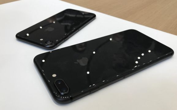 iphone8plus几年前的手机,iphone8plus算不算经典之作