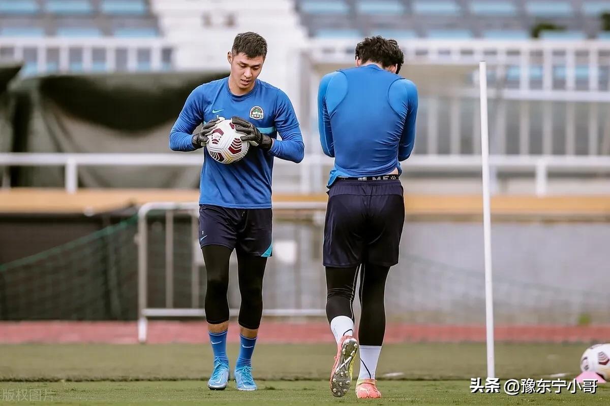 建业门将王国明效力于哪些队伍,中超门将王国明现在在哪里