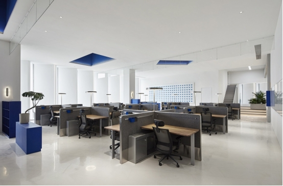 简单办公室怎么建成本低,办公室最高效办公布局