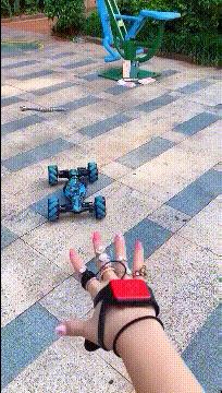 搞笑趣图：抓了一只变异神兽，不知道什么时候可以化成人形