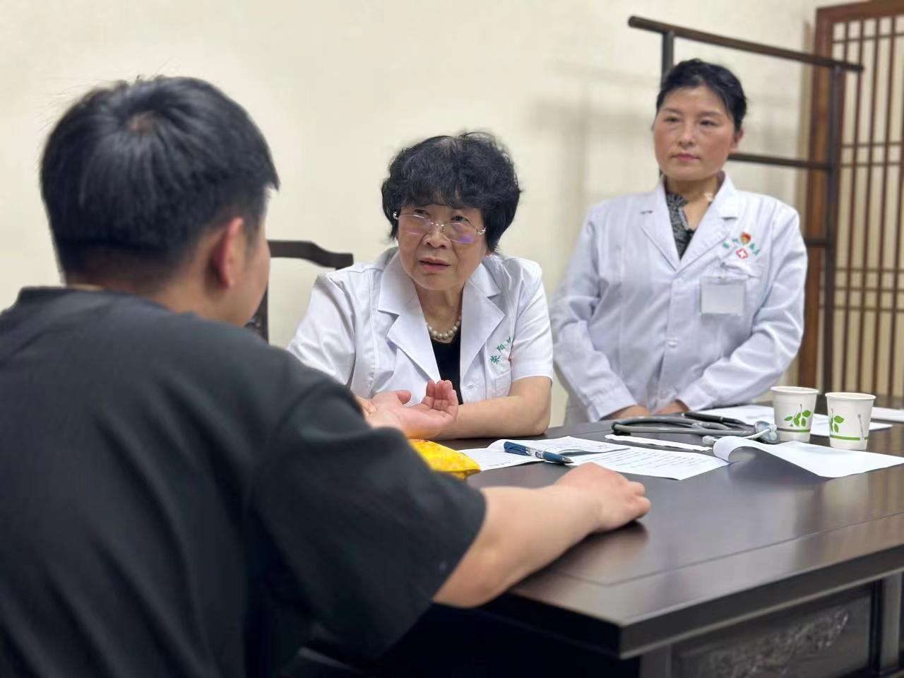 河南著名中医专家丁樱,丁樱国医大师几号坐诊