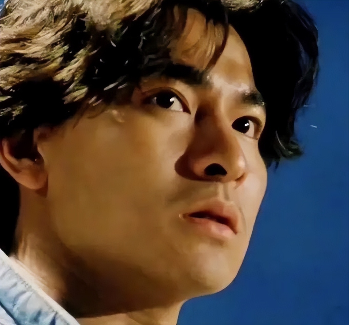 “惨遭吸血”刘德华：身价百亿却让姐姐住贫民窟，她到底做了什么