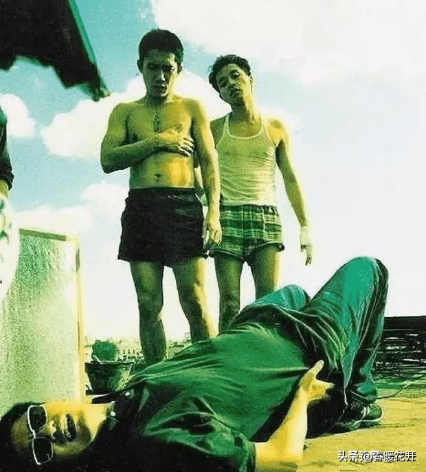 【晚清*楼青**旧影】女子丰乳肥臀，媚态撩人，风姿依旧！