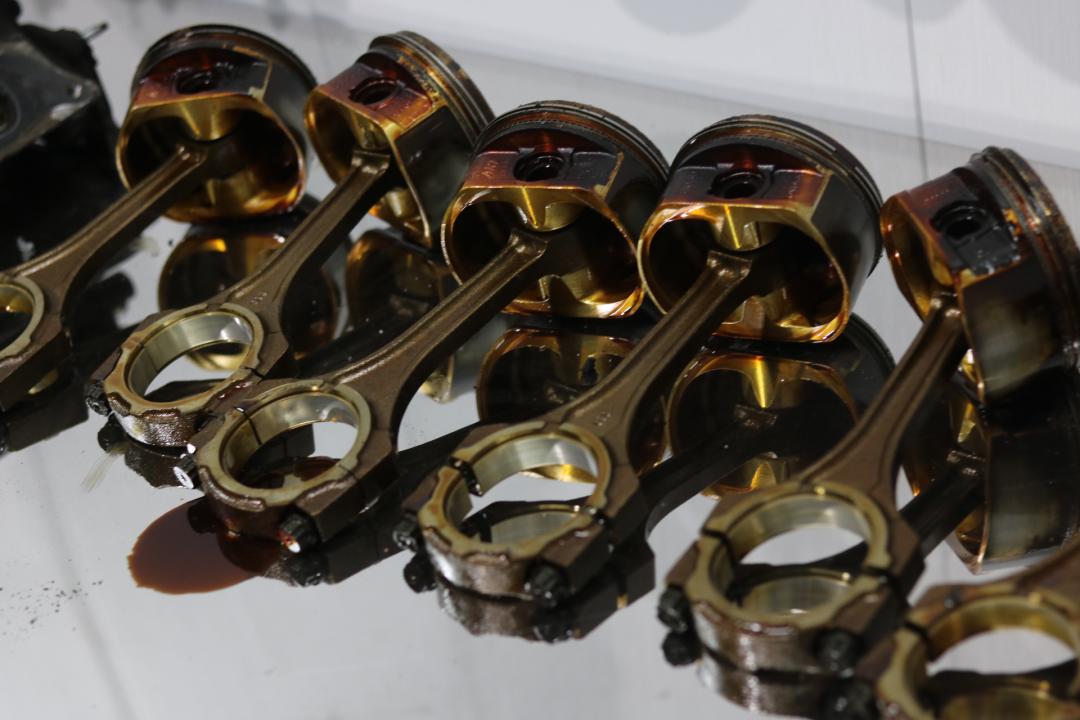 06年丰田霸道汽车翻新全过程,从山西拉回来的车