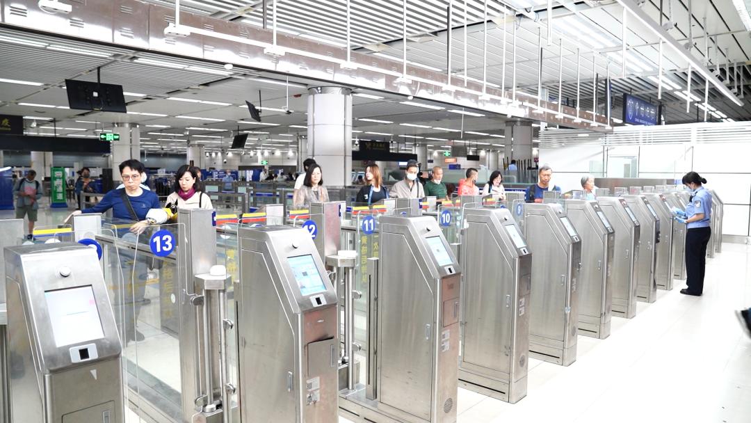 港澳居民来往内地通行证最新办理,港澳来往内地通行证延期办理