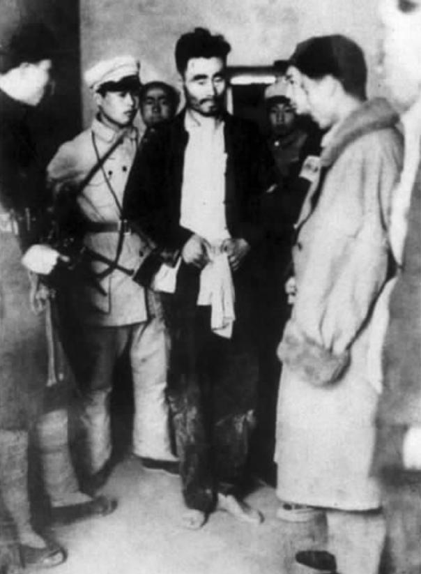 1948年国军一军长在南京被判处死刑，临刑前却高呼：毛主席万岁！