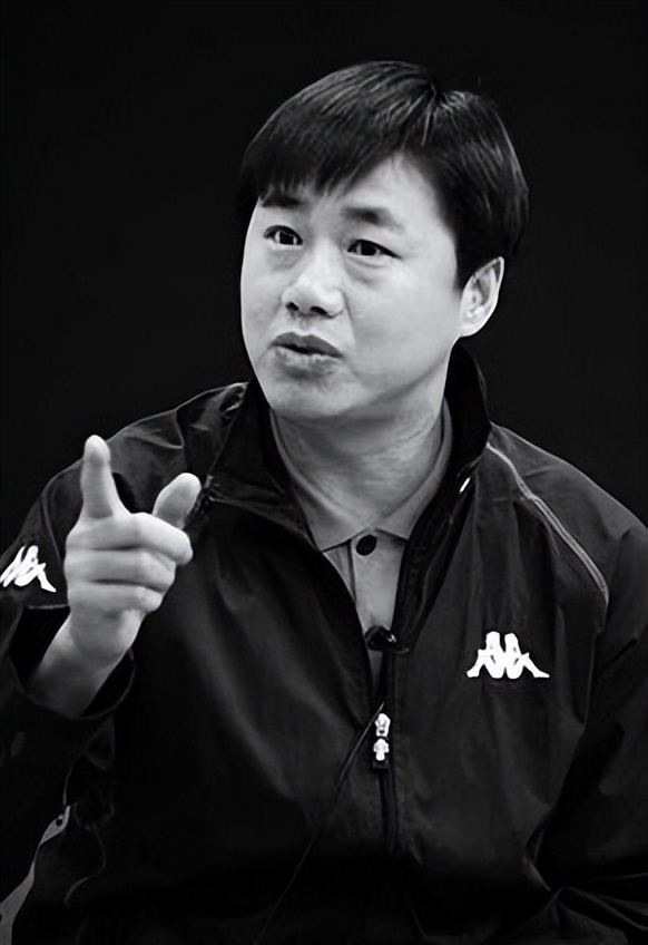 央视春晚再也见不到的十位主持,央视退休男主持人名单和照片