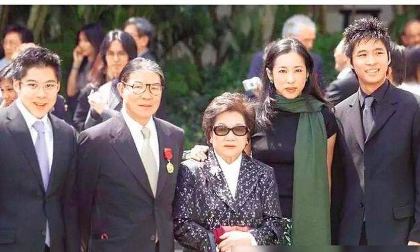 香港富商罗康瑞夫妻,罗康瑞离婚给了前妻多少钱