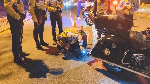 先锋警察宣传片,盘锦市交警支队铁骑