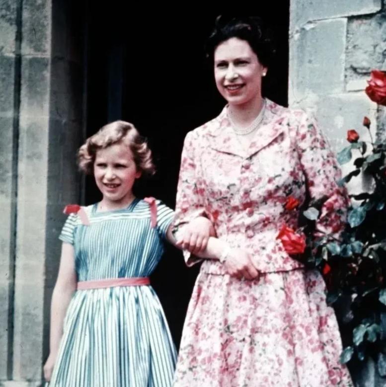 英女王哪一年去世,英女王逝世王室