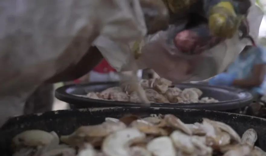 带皮腰果有毒吗可以吃吗,生腰果能直接吃吗有毒吗