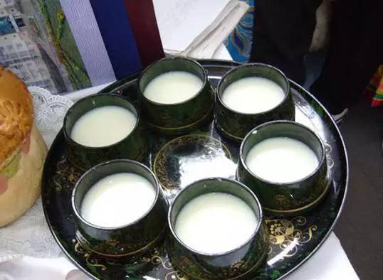 舌尖上的中国菜——浅论全国各地的特色美食