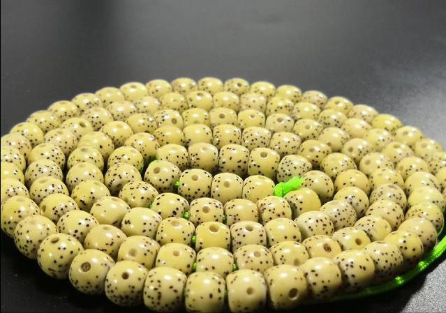 星月菩提子,星月菩提子怎么穿绳