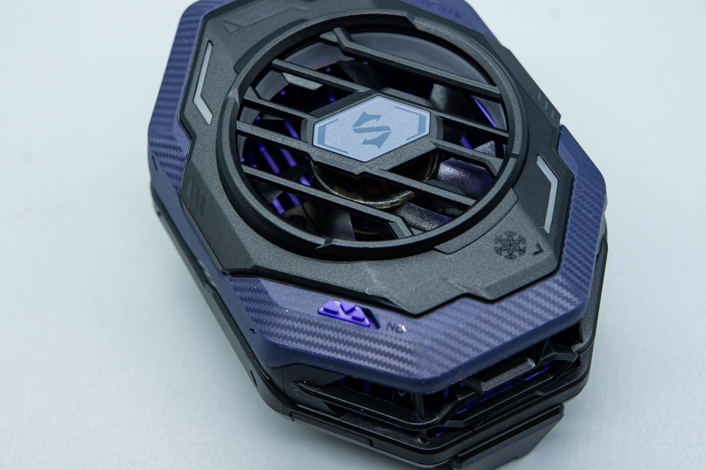 手机游戏散热背夹测评,游戏手机配散热背夹极限测试