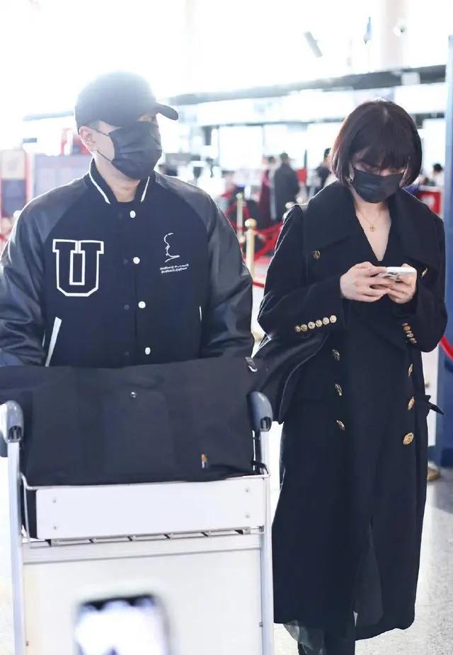 李晓峰发抖音秀恩爱,李晓峰用爱的供养做bgm原版