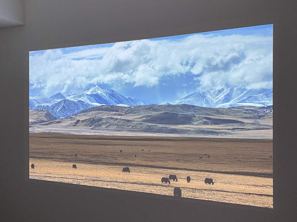 太卷了！亮度1300CVIA、帝瓦雷调音，AOCK1智能投影或成4K段爆款