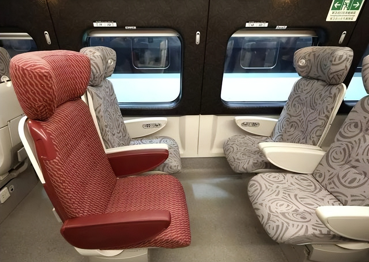 你知道高铁和动车有什么区别吗,高铁和动车最大的区别是什么