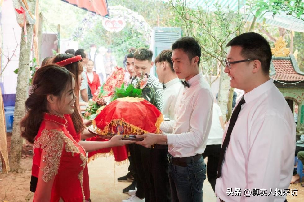 我，越南女大学生，自由恋爱3年嫁给山东小伙，妈妈只要1万元彩礼