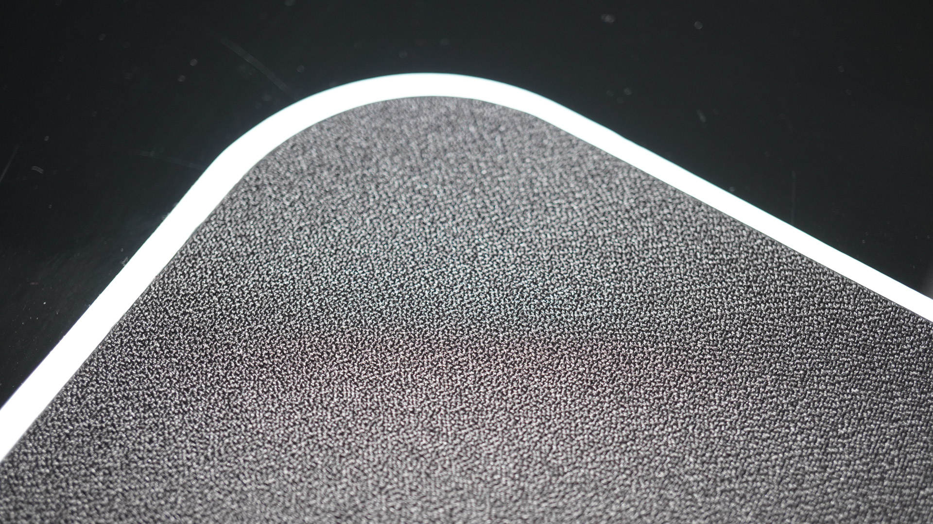 雷蛇重装甲虫幻彩版测评,razer雷蛇凌甲虫幻彩鼠标垫