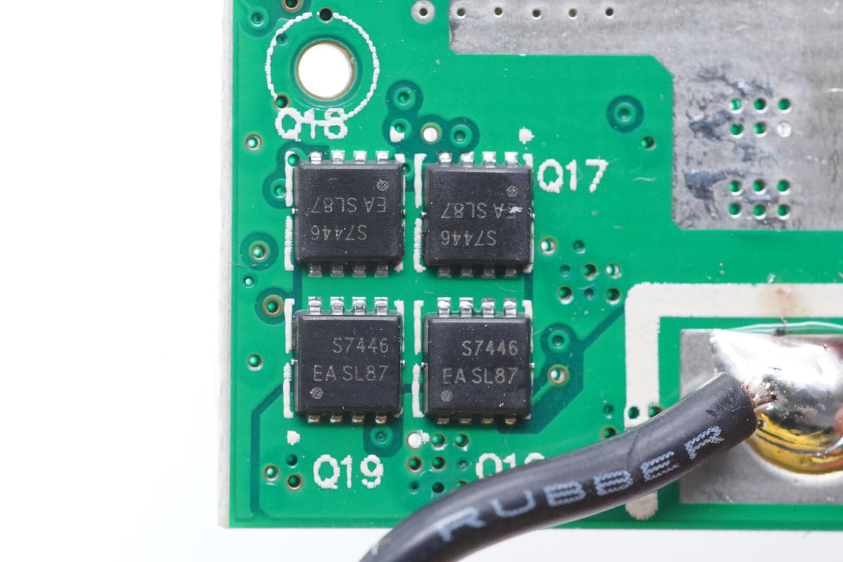 续航能力强的笔记本5000内,拆解羽博22.5瓦10000毫安充电宝