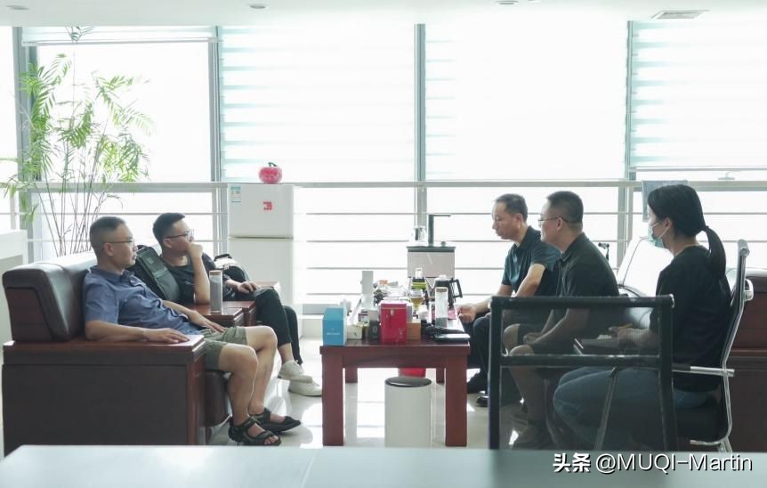 美容专家李蜀华医生、韩束品牌联合创始人陈育新到访木齐科技