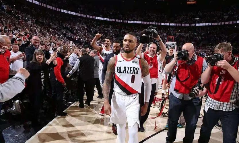 乔丹掌管黄蜂13年仅3次进季后赛,为什么乔丹出售了黄蜂还有决策权