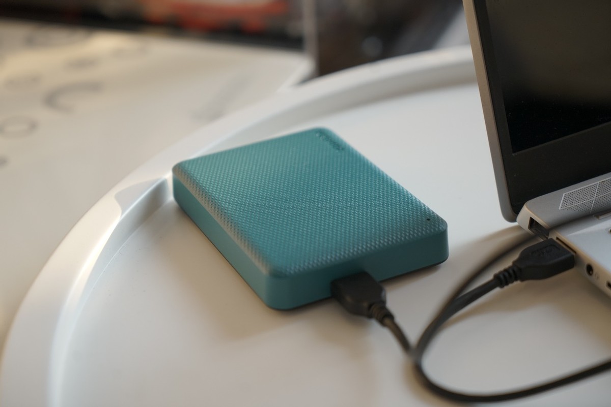 东芝v10移动硬盘评测,东芝移动硬盘a3和v10哪个好