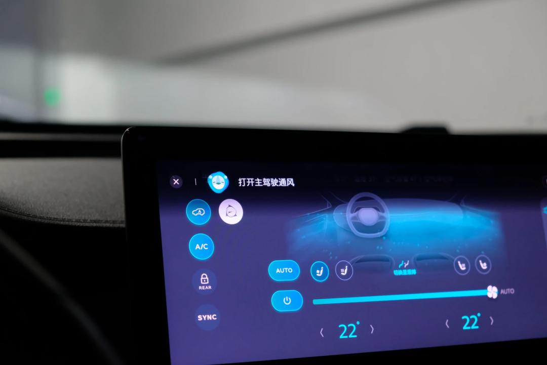 有着“越级能力”的国货MPV，会是你的菜吗？——二手荣威iMAX8