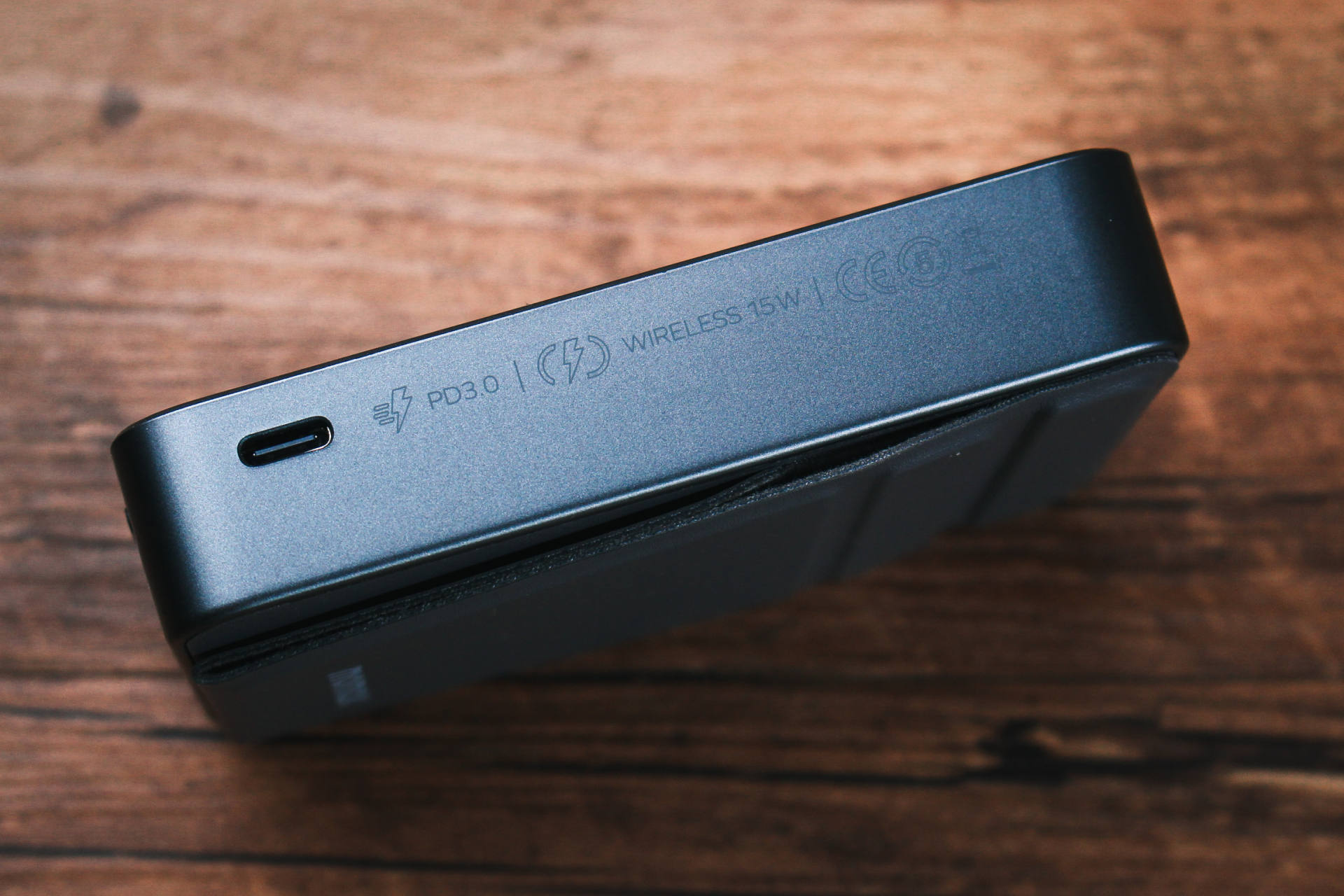 momax摩米士magsafe磁吸充电宝怎么样,苹果magsafe磁吸充电器实测