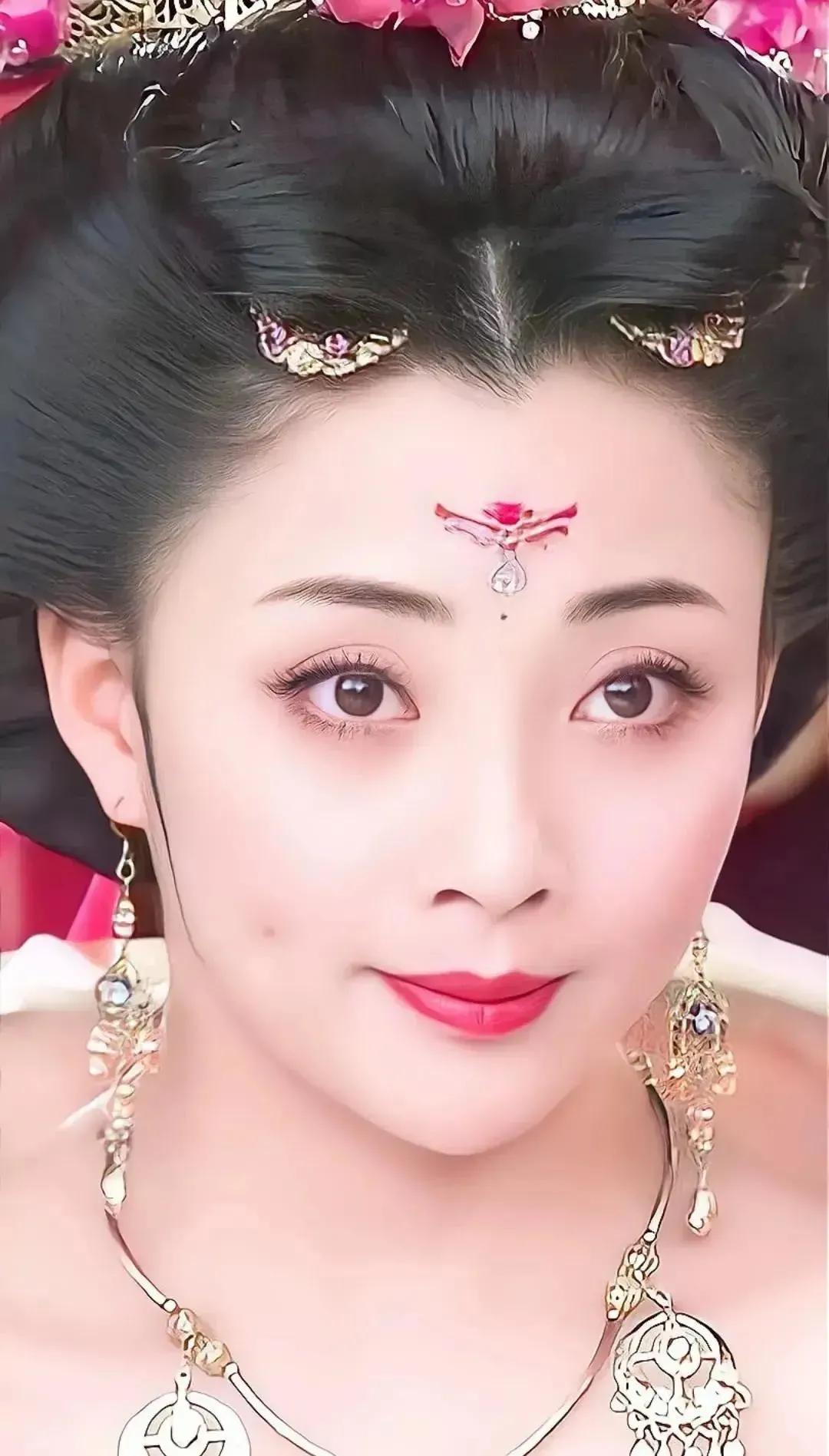 春天来了，“痴花”的您，来彩云之南做个“花吃”吧