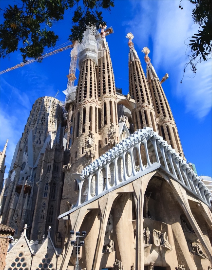 西班牙的建筑有哪些,西班牙的建筑风景